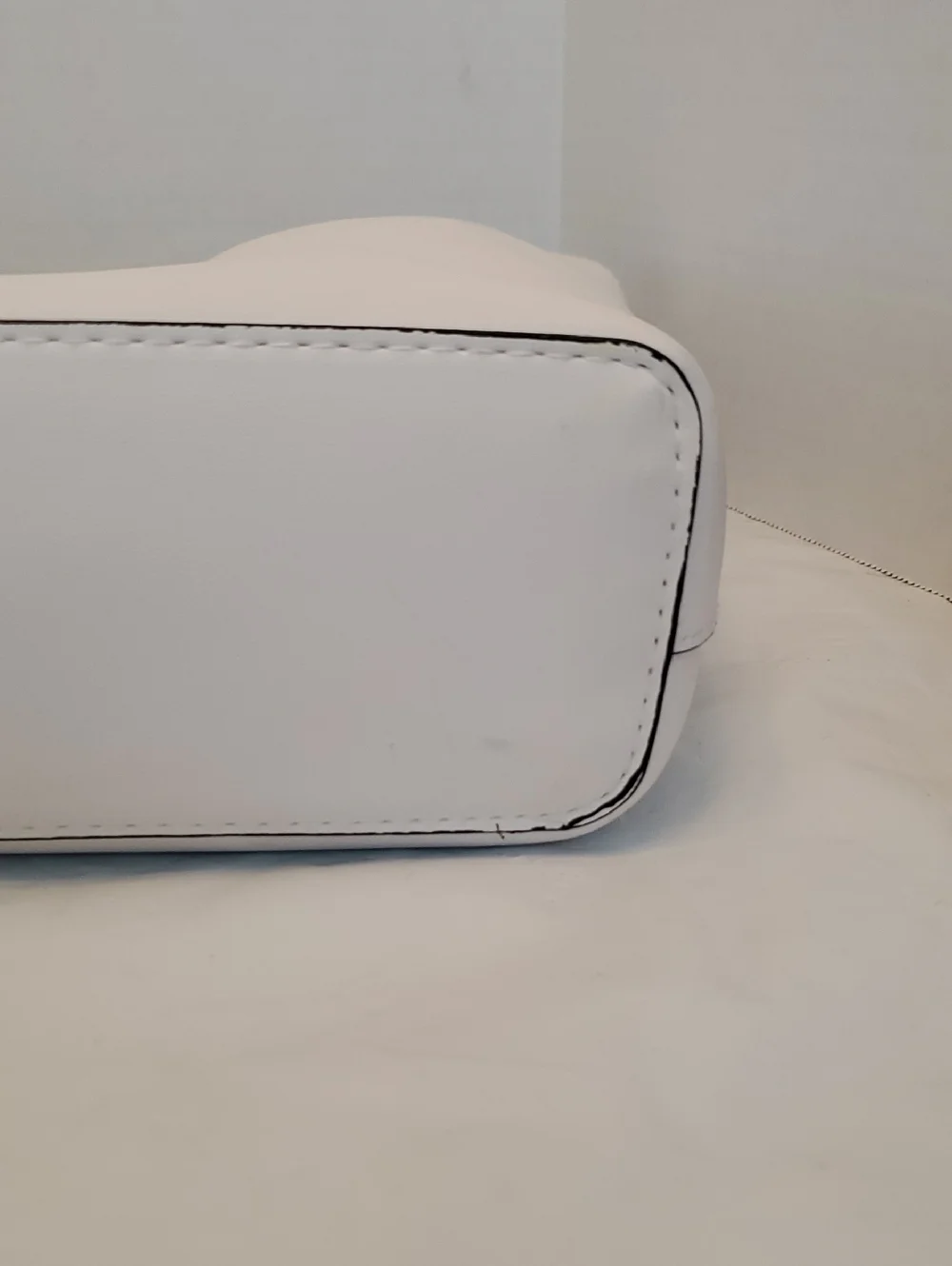a new day Handbag Bag/Yellow Frosted Handles - Picture 5 of 6